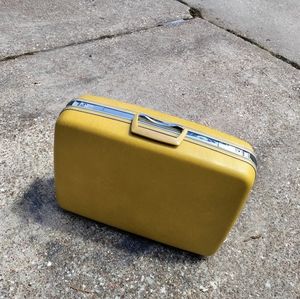 Vintage Samsonite Silhouette mustard yellow hard side suitcase